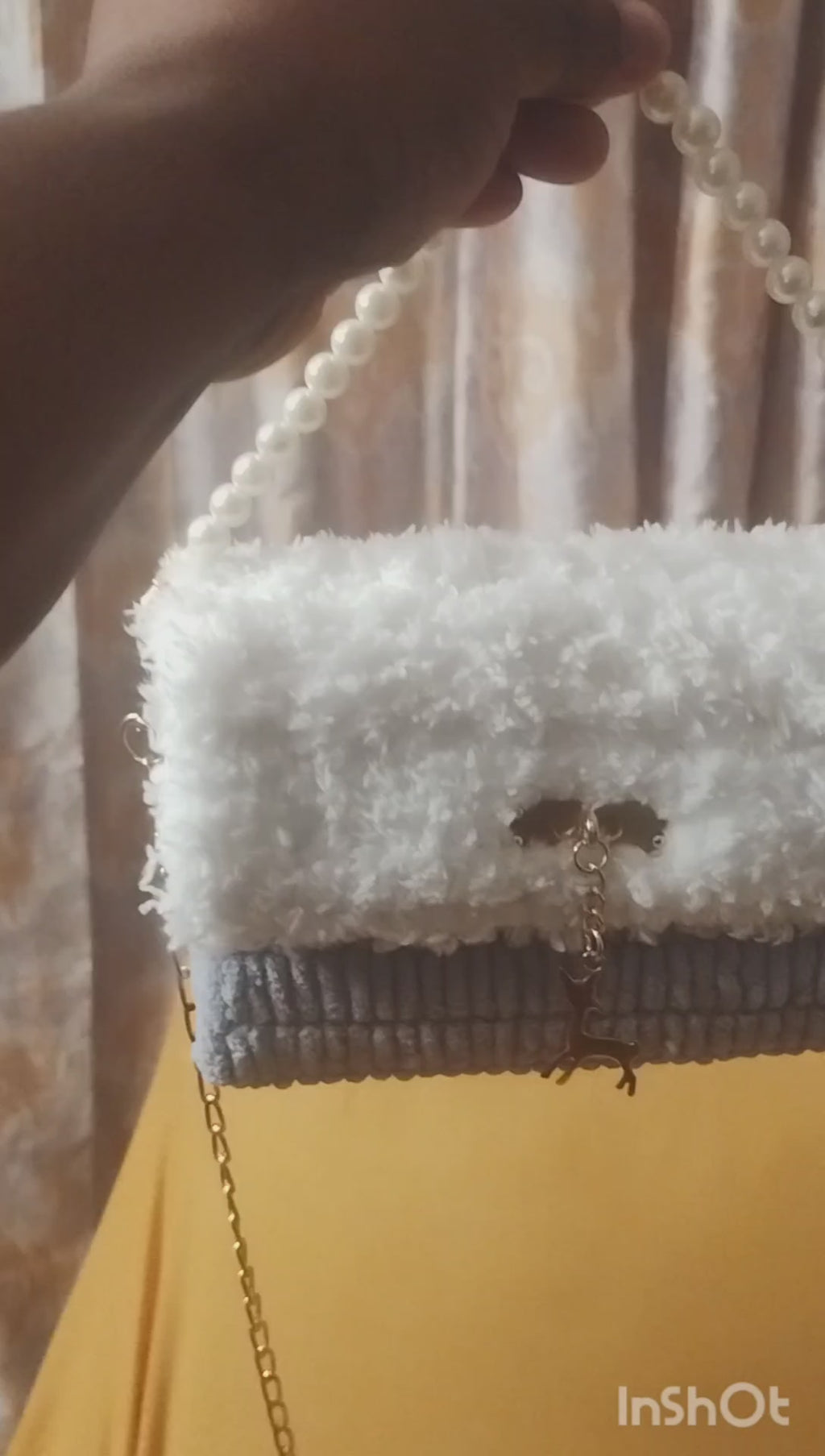 Mini sac en canevas fait main avec chaine dorée